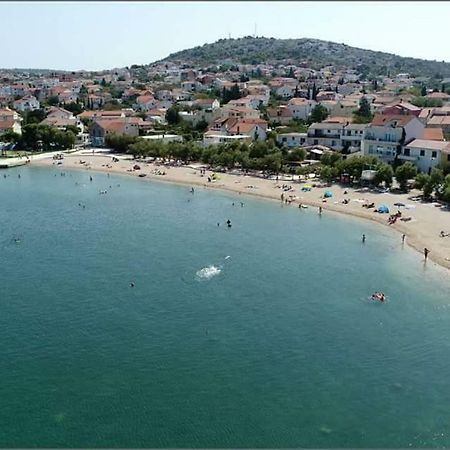 Beach Apartment Kate With Sea View, Balcony And Parking, Murter, Dalmatia 외부 사진