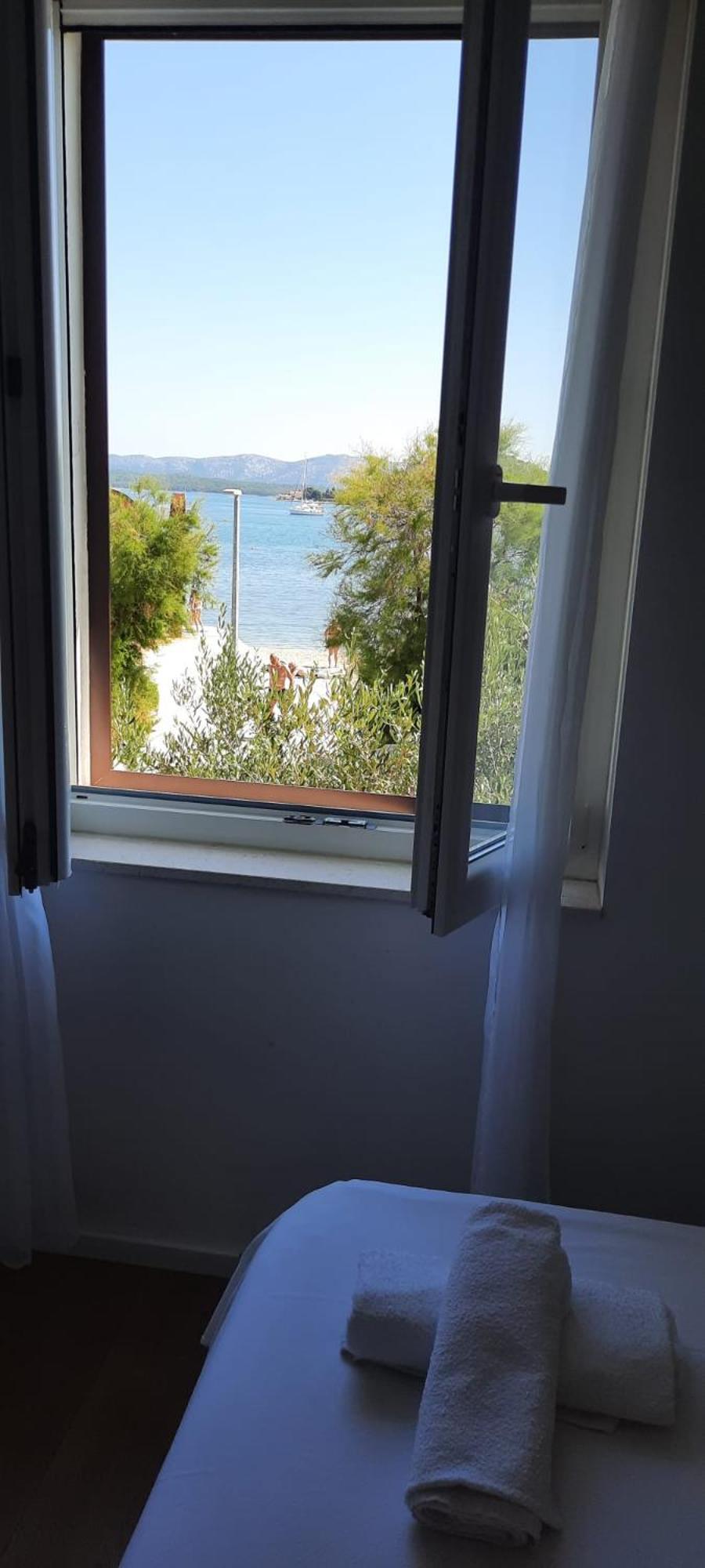 Beach Apartment Kate With Sea View, Balcony And Parking, Murter, Dalmatia 외부 사진